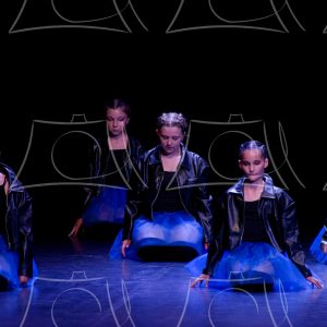 1-15-DANSE TA VIE-32 Product